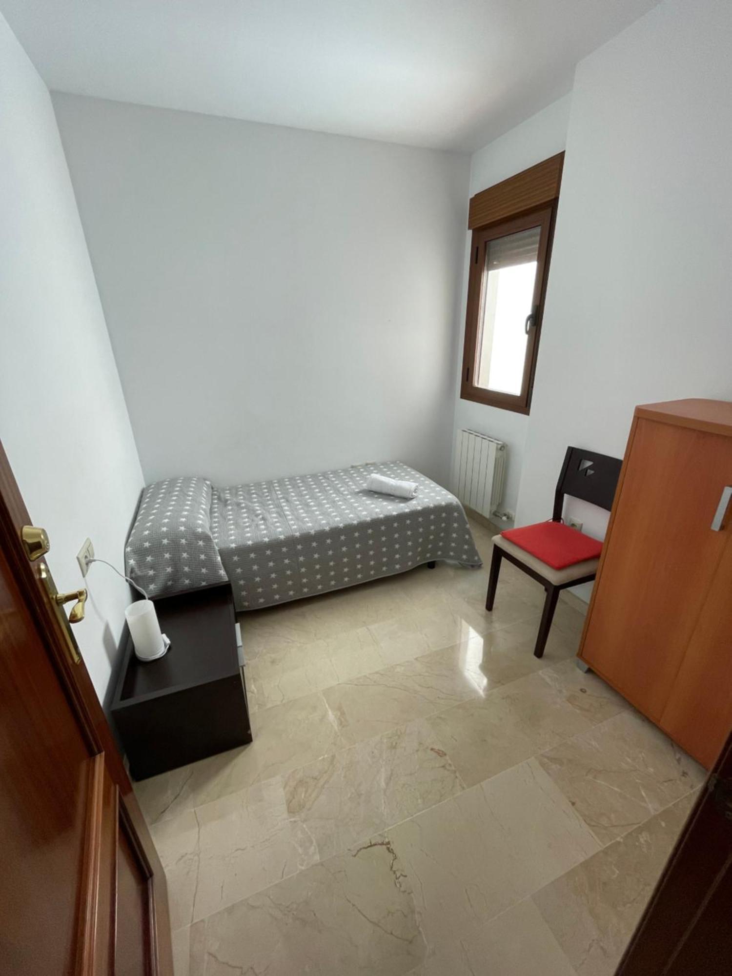 Апартаменты Piso Compartido Delyrent En San Ildefonso Хаэн Номер фото